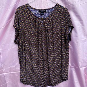 10S2.  Liz Claiborne blouse (women’s)